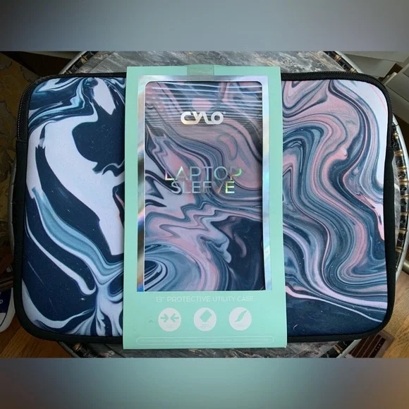 13” LAPTOP CASE - Picture 1 of 3